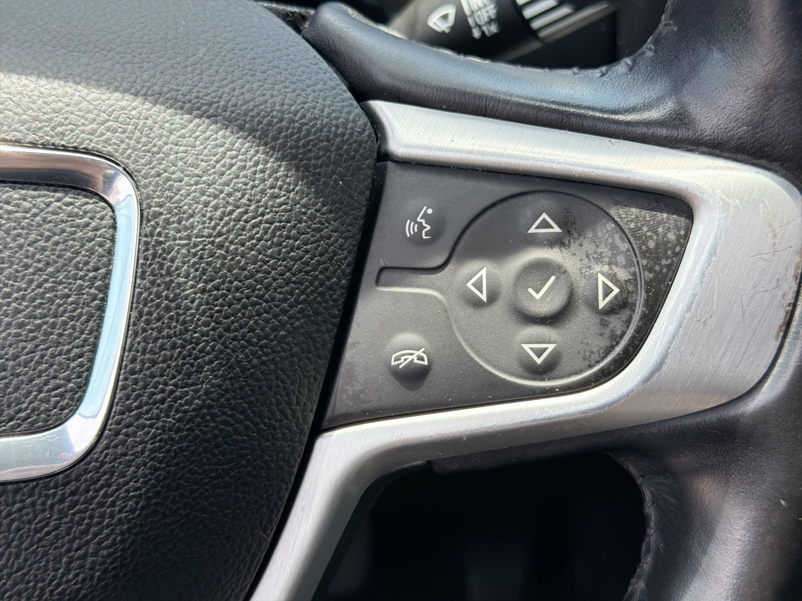 Used 2019 GMC Terrain SLE w/ Driver Convenience Package FWD image 29