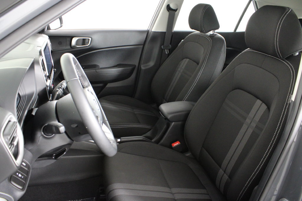Certified 2026 Hyundai Venue SEL FWD image 20