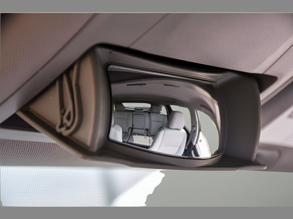 Used 2014 Toyota Highlander LE AWD/4WD image 32