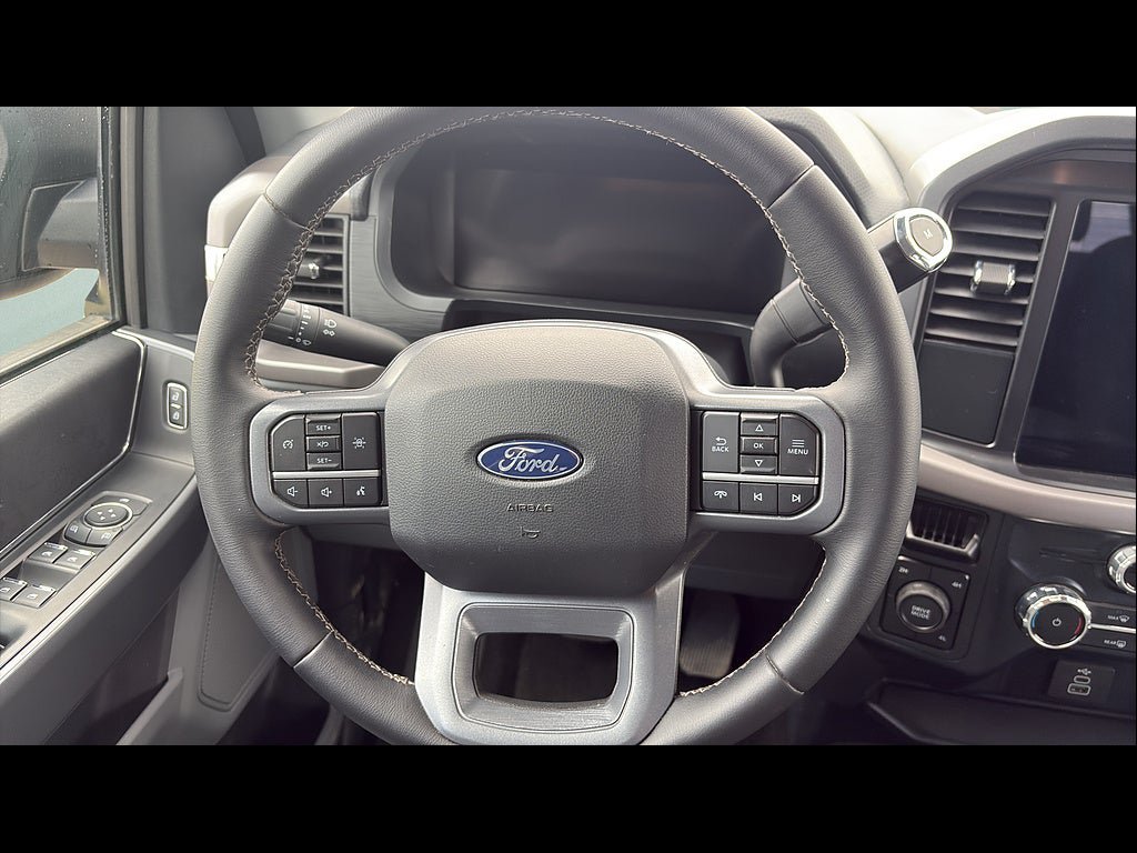 Used 2025 Ford F150 XLT w/ Equipment Group 301A Standard AWD/4WD image 17