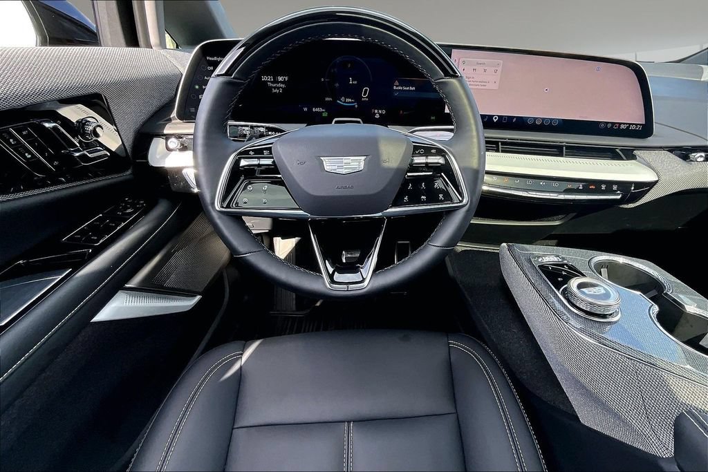 Certified 2025 Cadillac Optiq Sport 1 AWD/4WD image 5