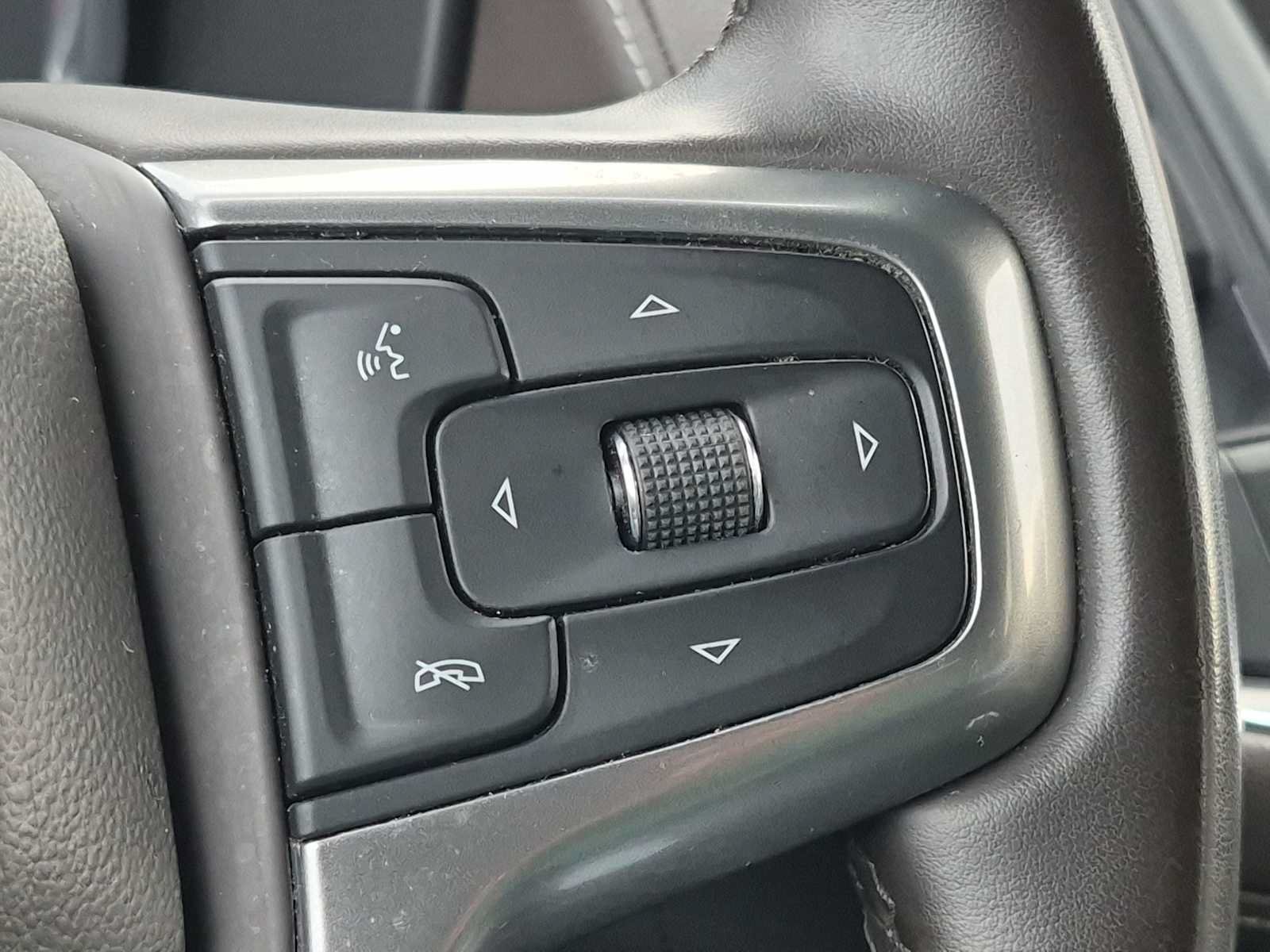 Used 2024 Chevrolet Tahoe LT AWD/4WD image 24