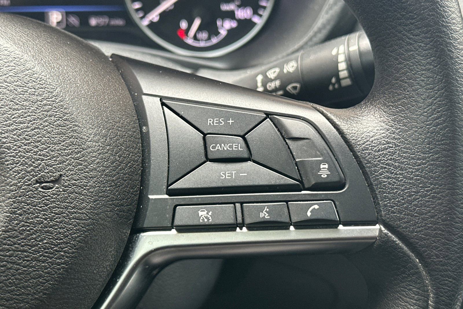 Used 2024 Nissan Sentra SV image 30