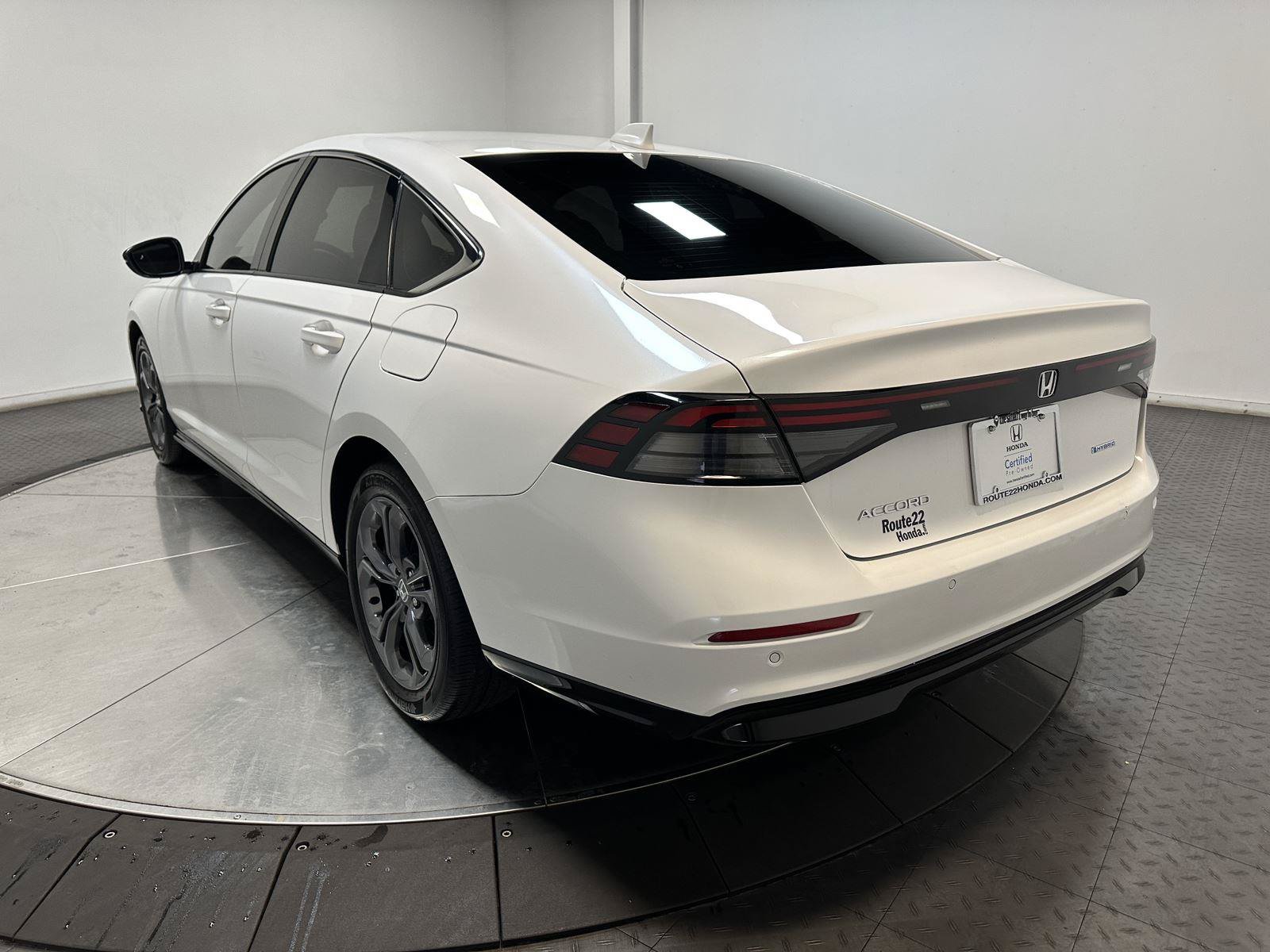 Used 2024 Honda Accord EX-L image 9