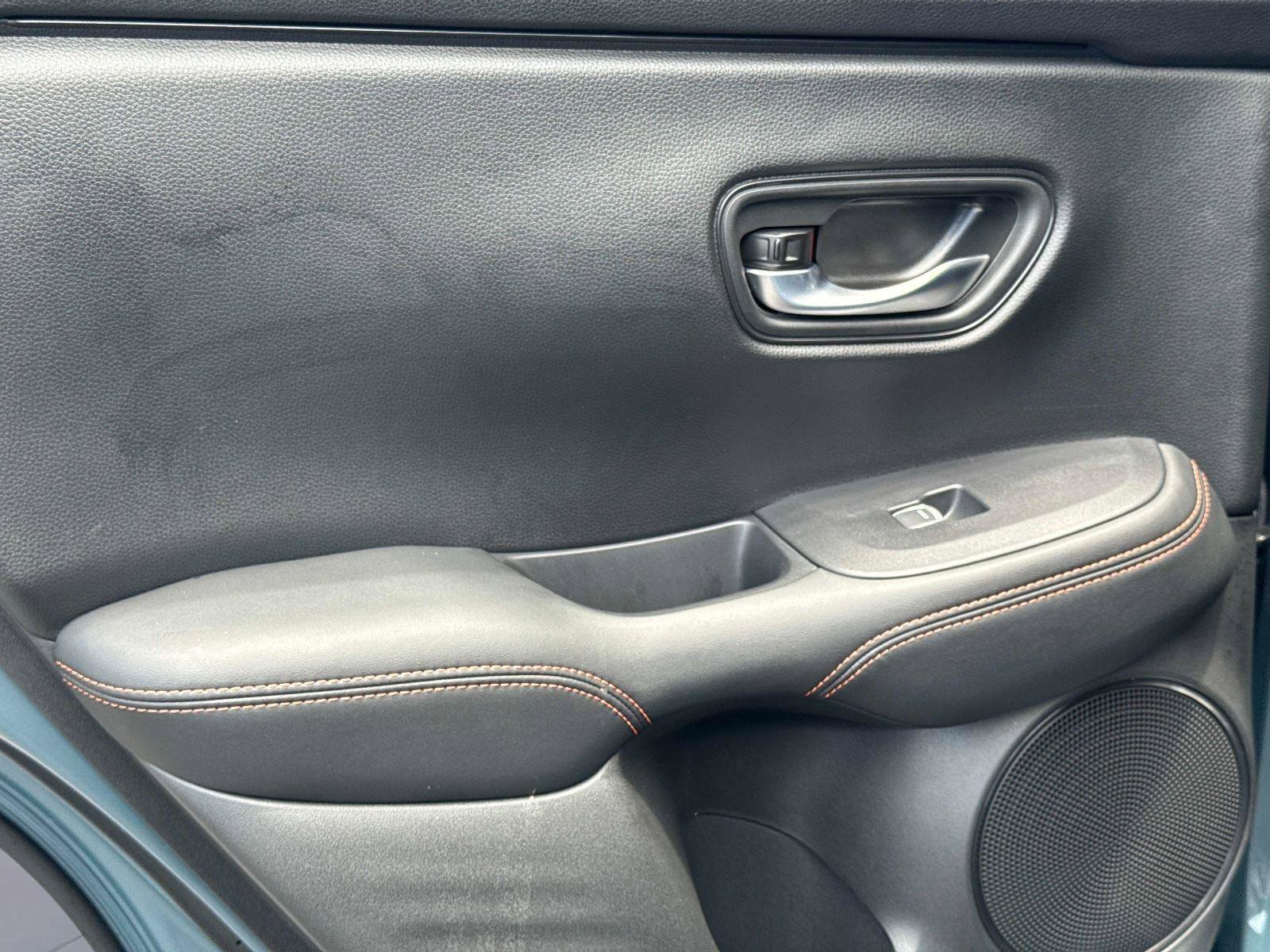 Certified 2025 Honda HR-V Sport image 12