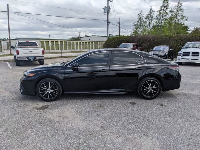 Used 2024 Toyota Camry SE FWD image 7