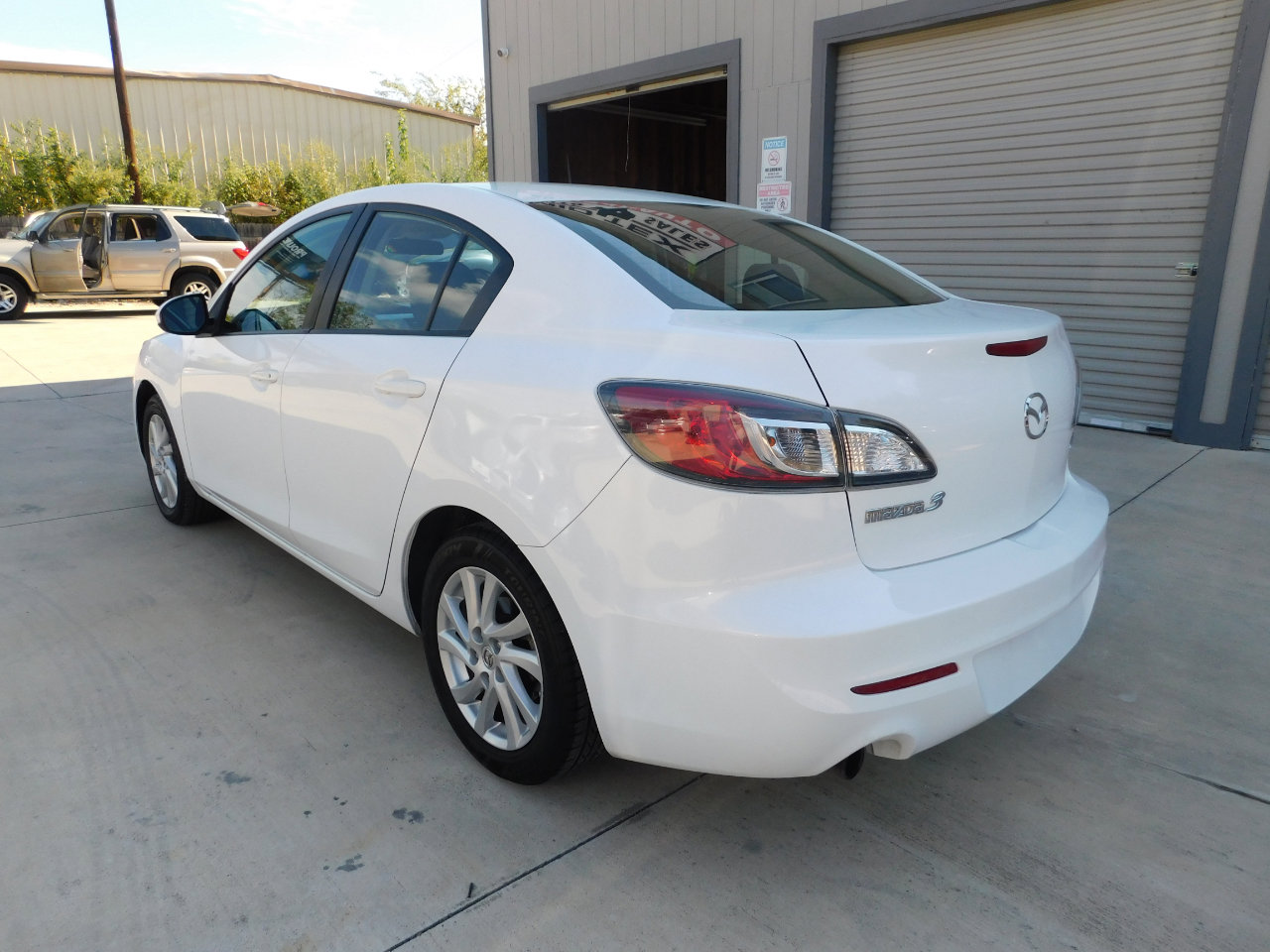 Used 2012 MAZDA MAZDA3 i Touring image 6