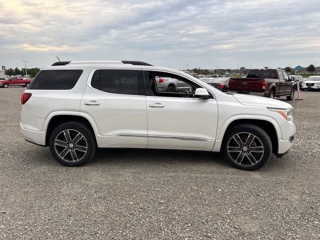Used 2017 GMC Acadia Denali w/ Technology Package AWD/4WD image 13