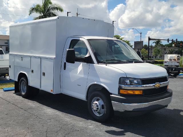 New 2025 Chevrolet Express 3500 w/ Power Convenience Package RWD image 26
