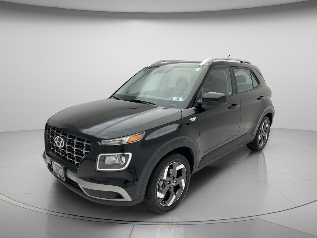Used 2025 Hyundai Venue SEL FWD image 3