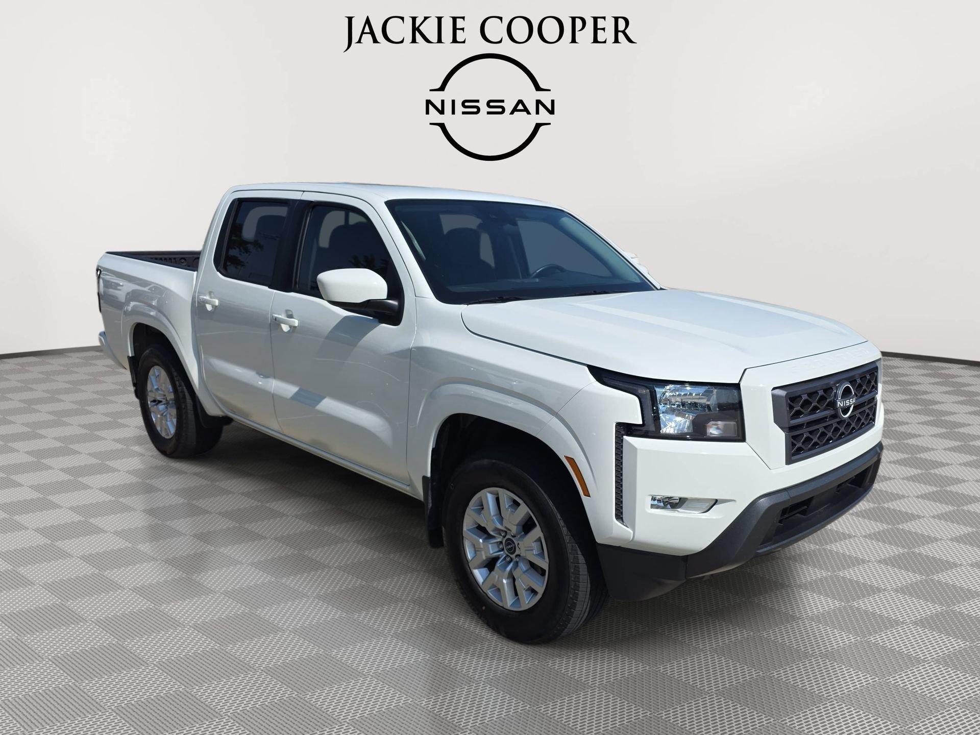 Used 2024 Nissan Frontier SV w/ SV Convenience Package RWD image 3