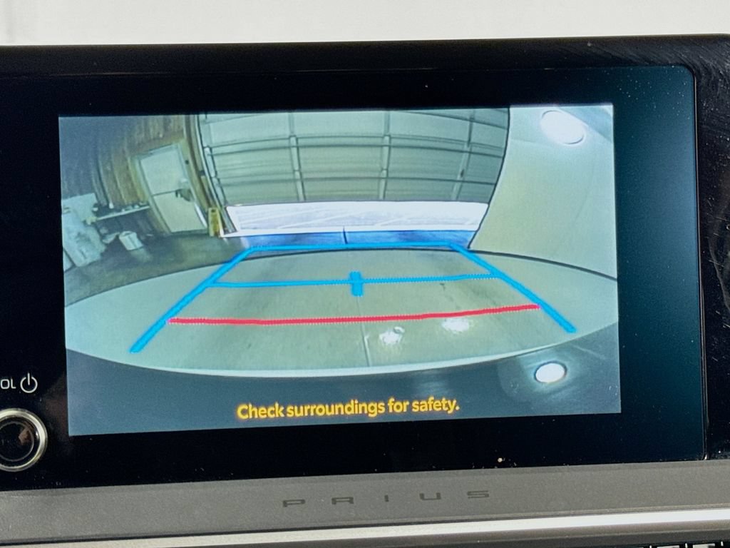 Used 2023 Toyota Prius LE FWD image 30