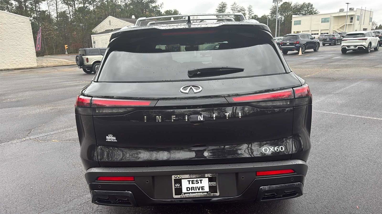 Certified 2025 INFINITI QX60 Luxe image 7