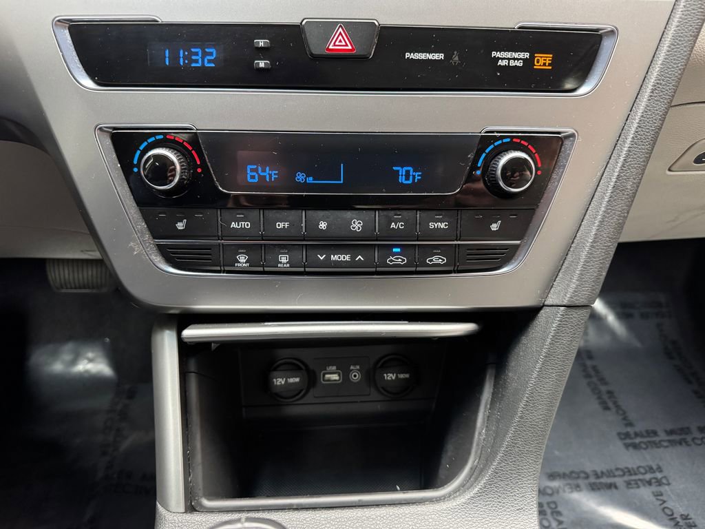 Used 2015 Hyundai Sonata Sport w/ Option Group 03 FWD image 18