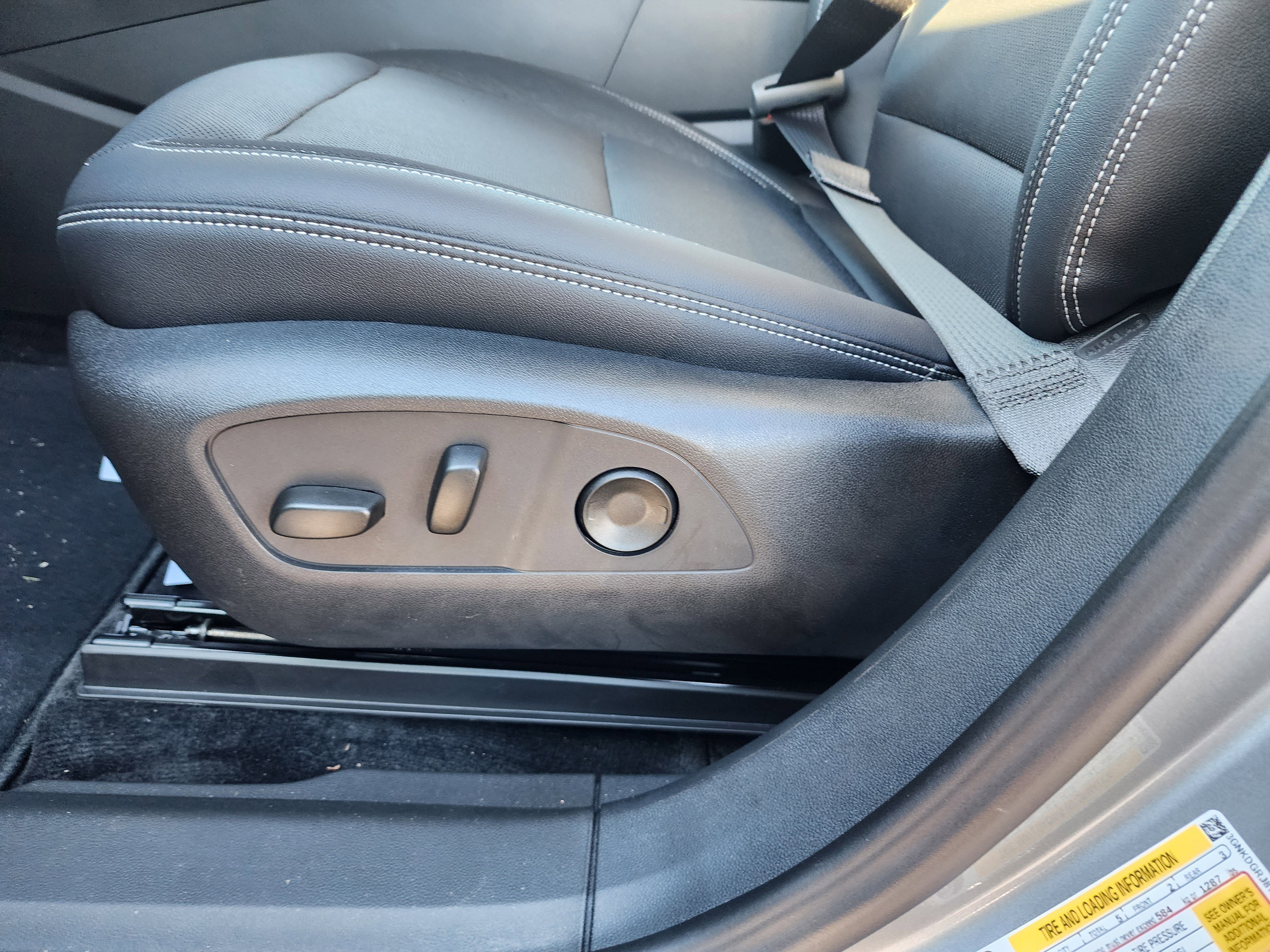 New 2026 Chevrolet Blazer EV LT image 25