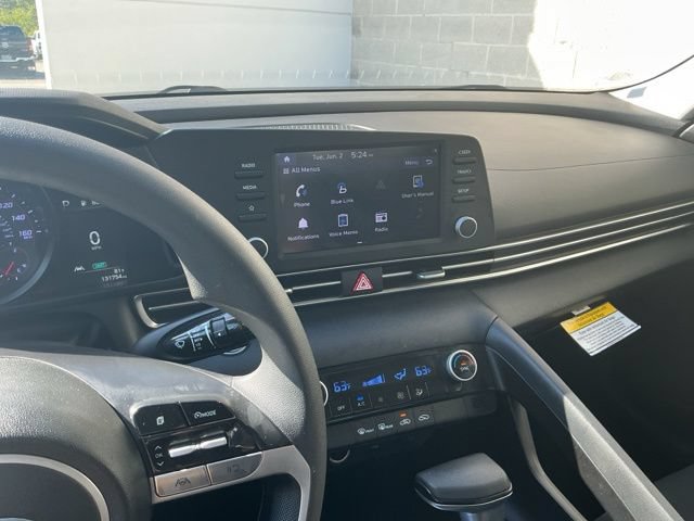 Used 2022 Hyundai Elantra SEL w/ Cargo Package FWD image 20
