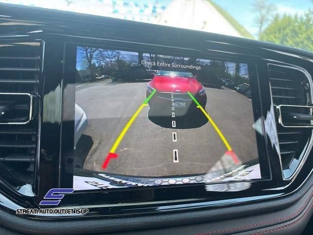 Used 2024 Dodge Durango GT image 36