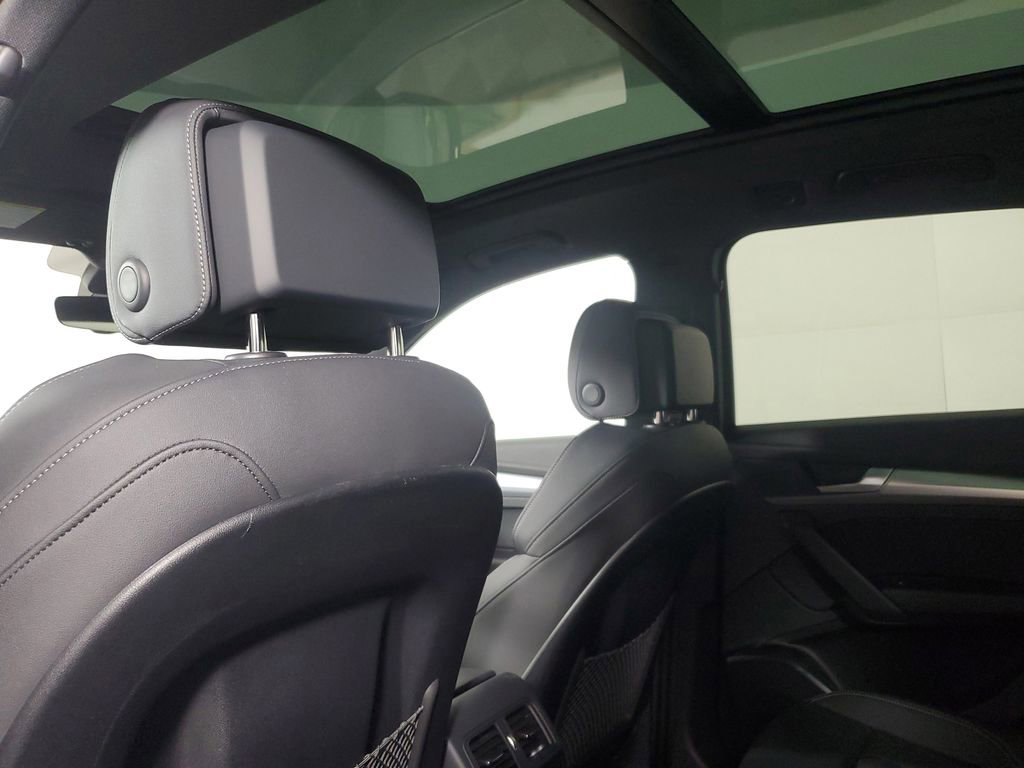 Used 2025 Audi Q5 2.0T Premium image 14