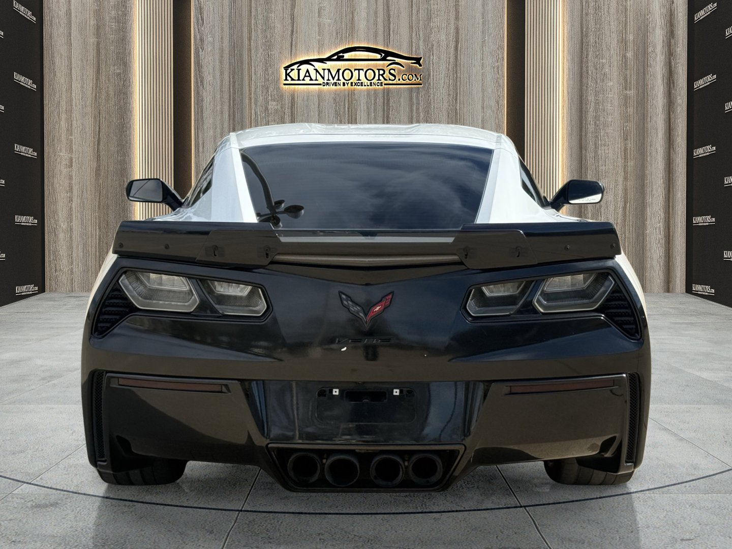 Used 2017 Chevrolet Corvette Z51 1LT w/ Carbon Flash Badge Package image 8