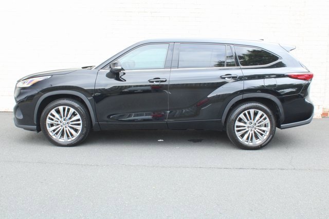 Used 2023 Toyota Highlander Platinum