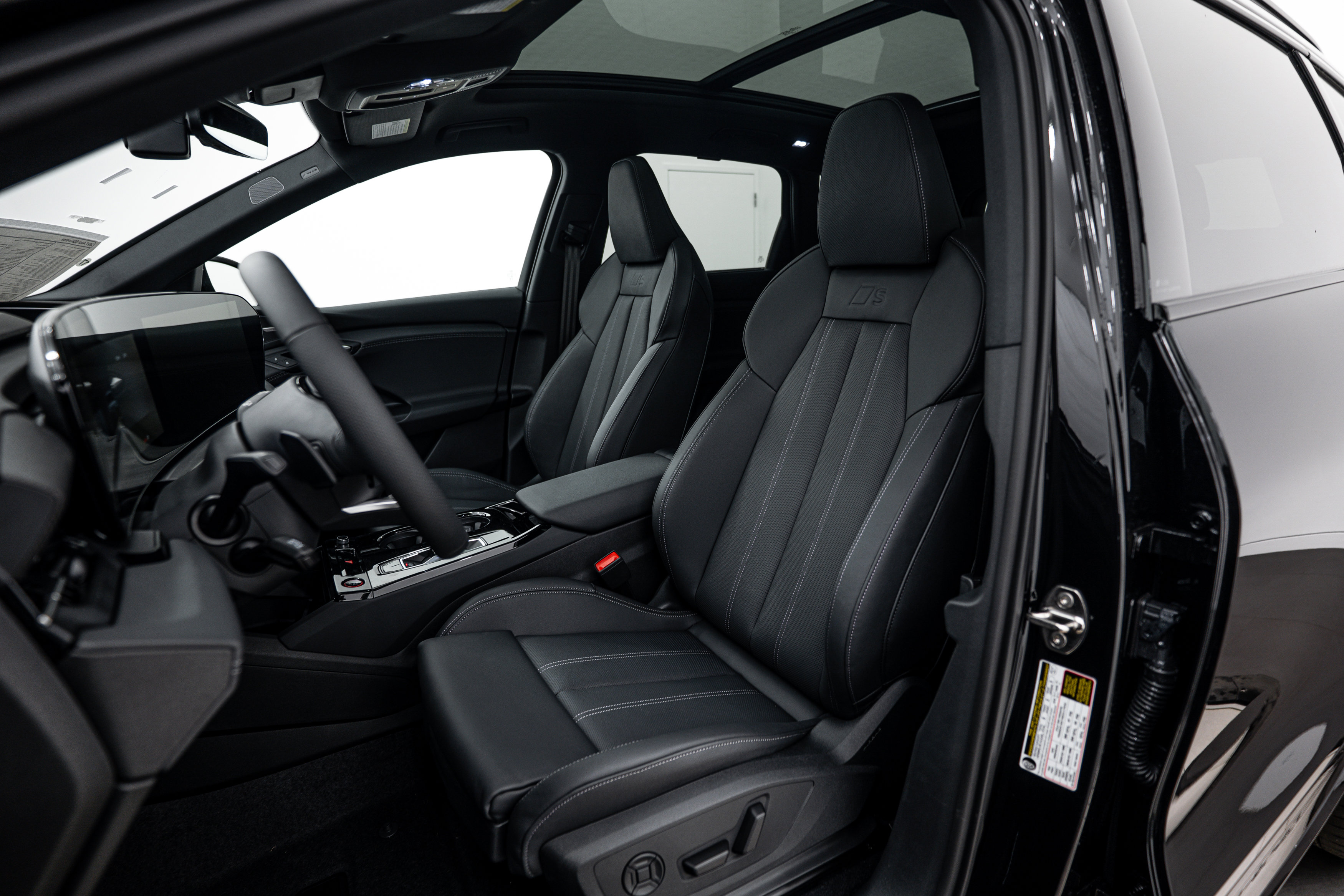 New 2027 Audi SQ6 e-tron Premium Plus AWD/4WD image 16