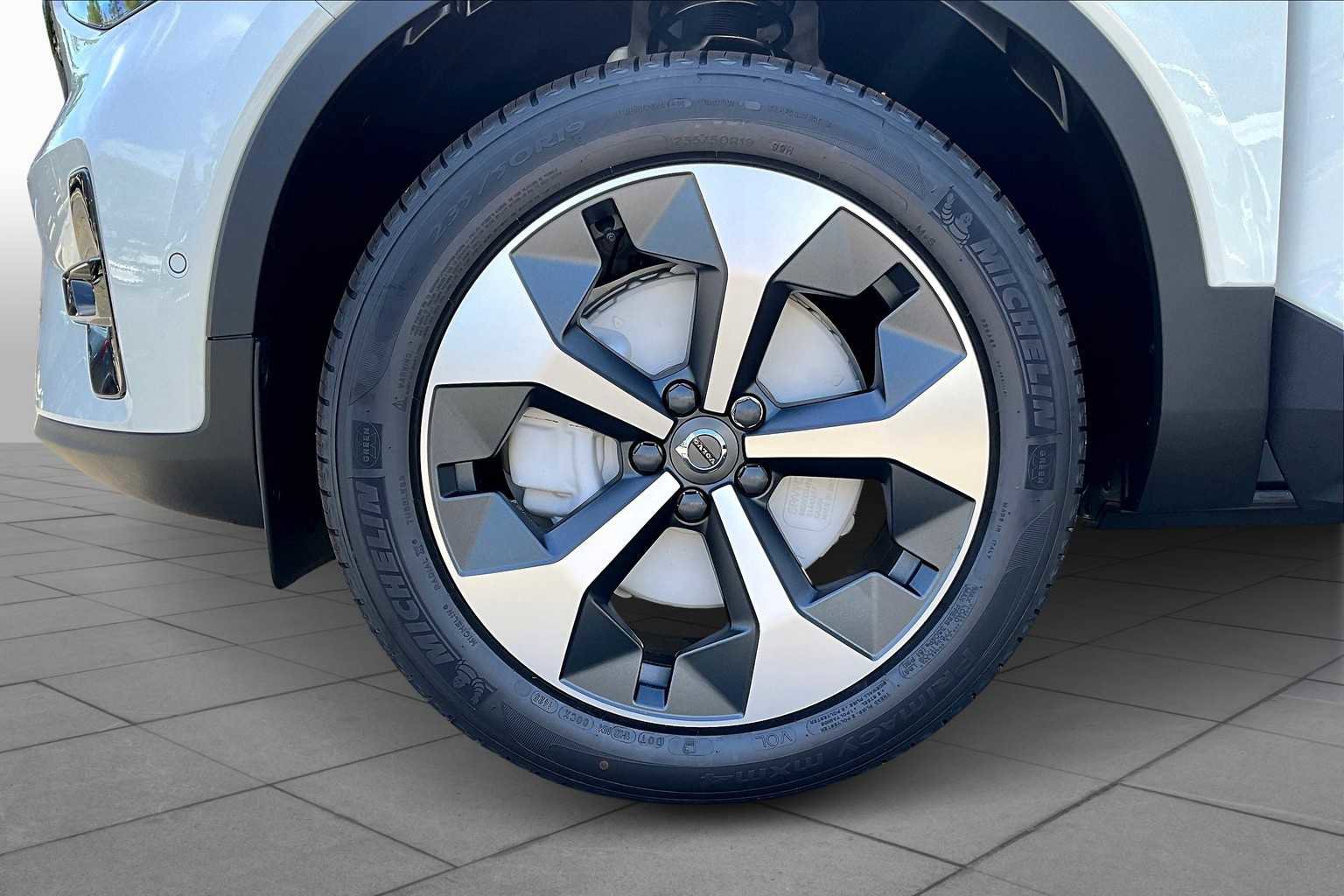 New 2026 Volvo XC40 B5 Plus w/ Protection Package Premier image 16