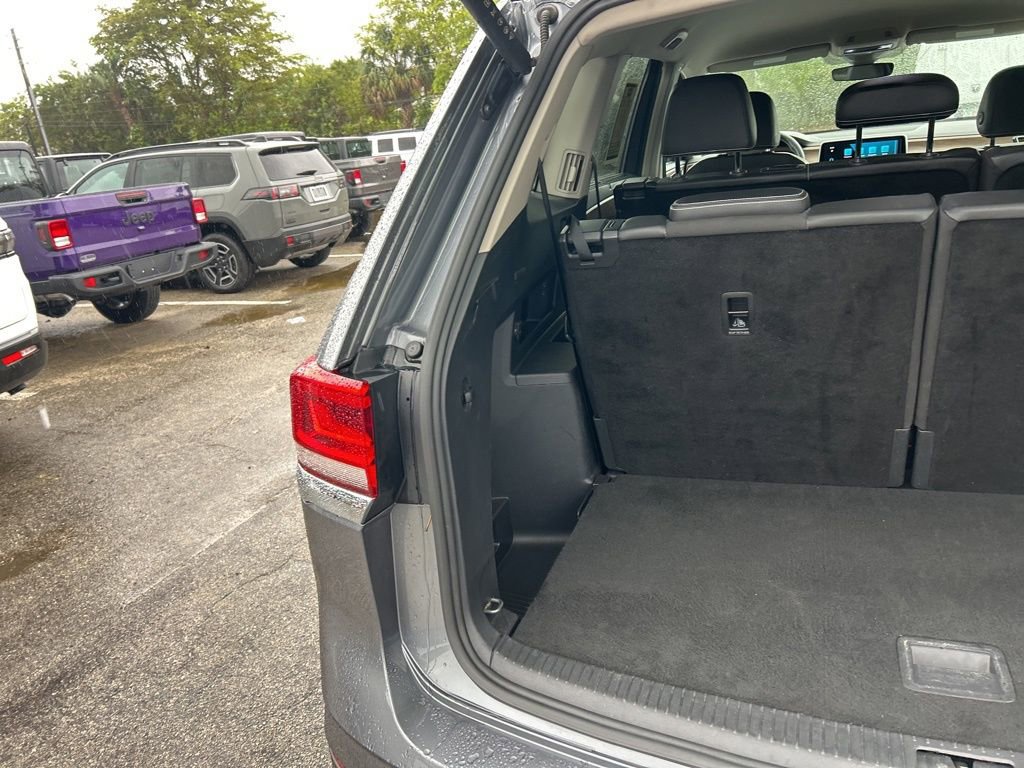 Used 2024 Volkswagen Atlas SE image 29