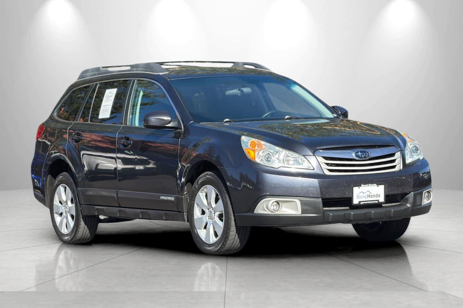 Used 2010 Subaru Outback 2.5i Premium AWD/4WD image 9