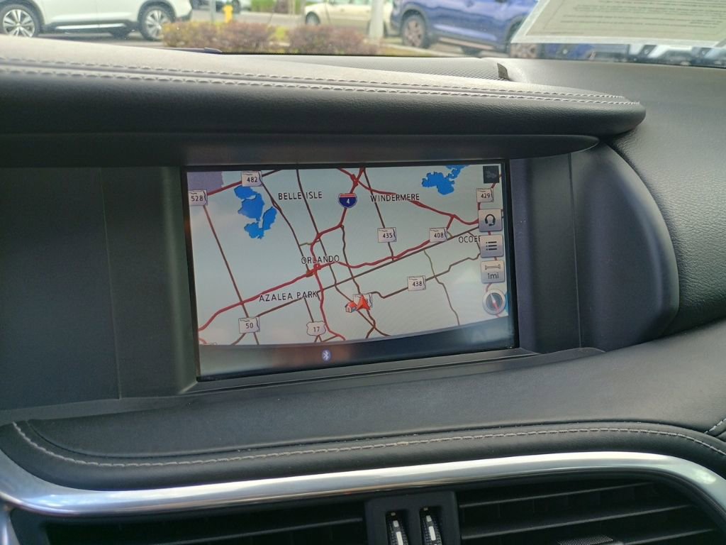 Used 2017 INFINITI QX30 Sport w/ Sport Leather Package FWD image 29