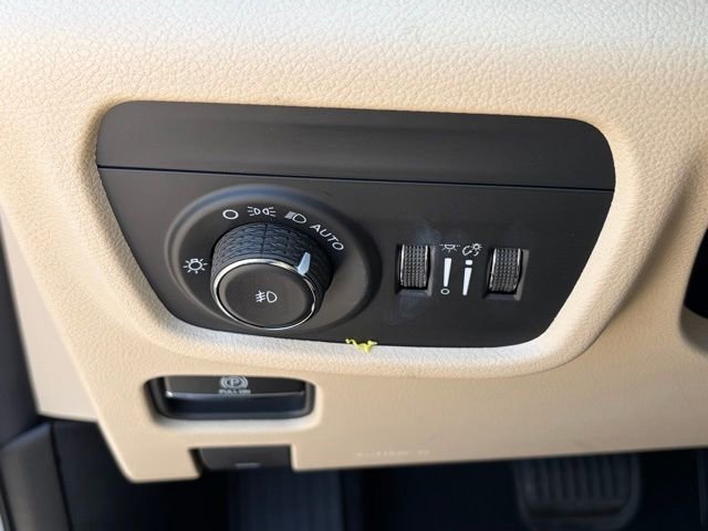 New 2026 Jeep Grand Cherokee Limited AWD/4WD image 27