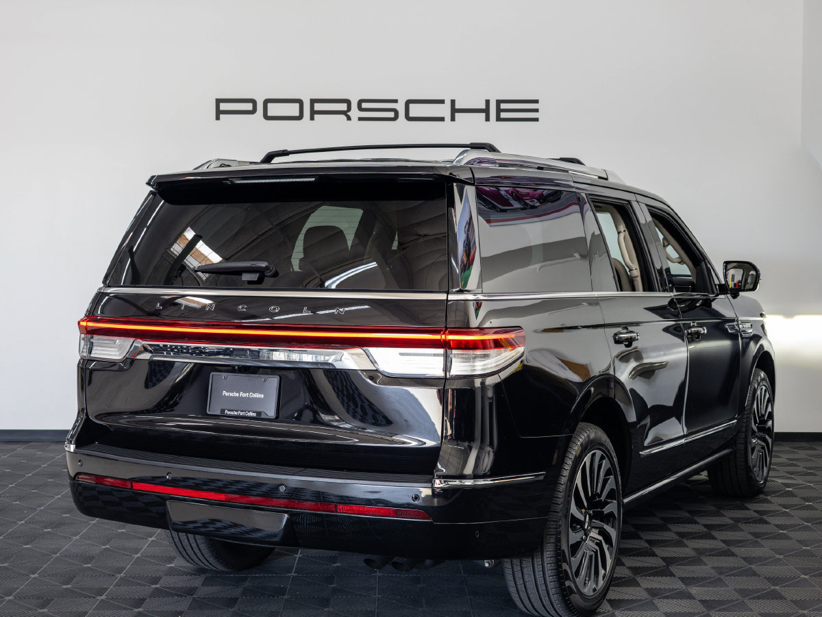 Used 2024 Lincoln Navigator Black Label AWD/4WD image 6
