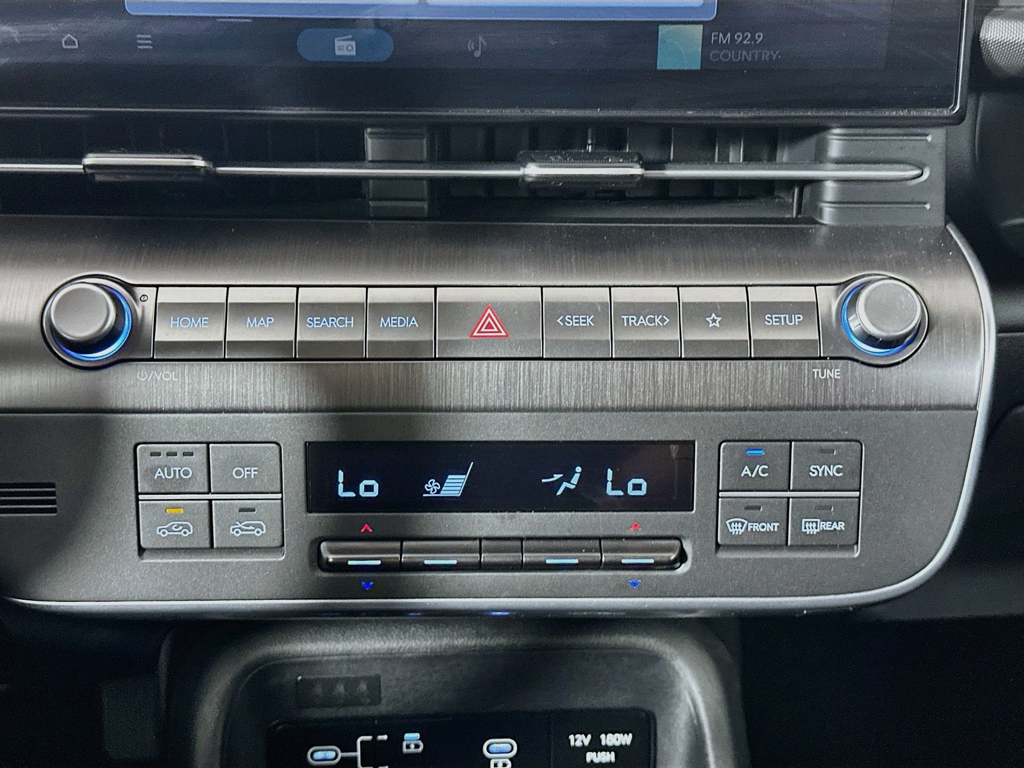 Used 2025 Hyundai Kona SEL FWD image 24
