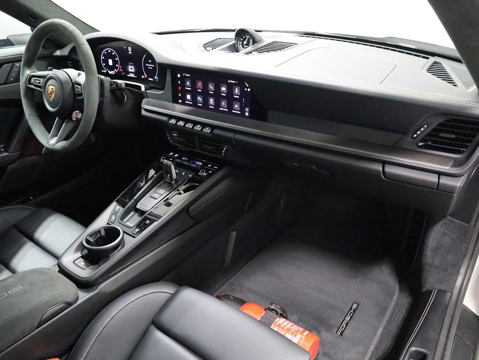 Certified 2025 Porsche 911 Carrera RWD image 6
