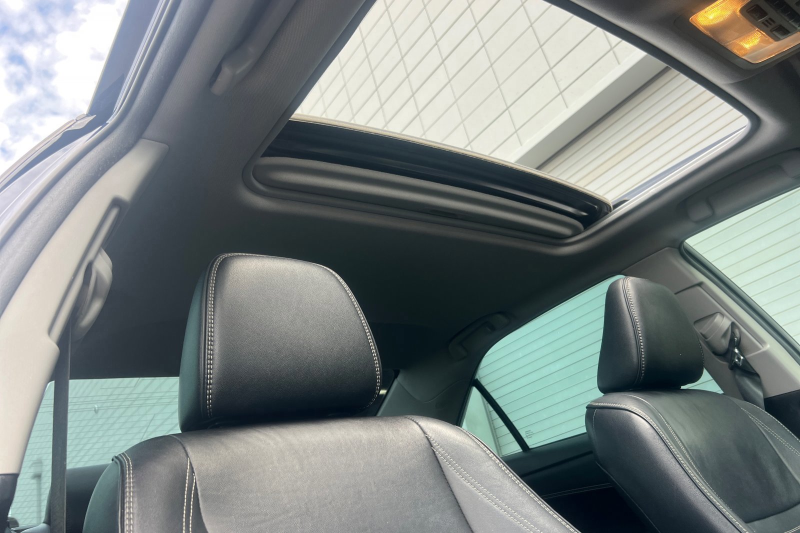 Certified 2017 Toyota Camry XLE w/ Moonroof Package image 16