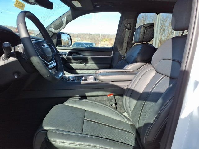 New 2026 Jeep Grand Wagoneer Summit image 7
