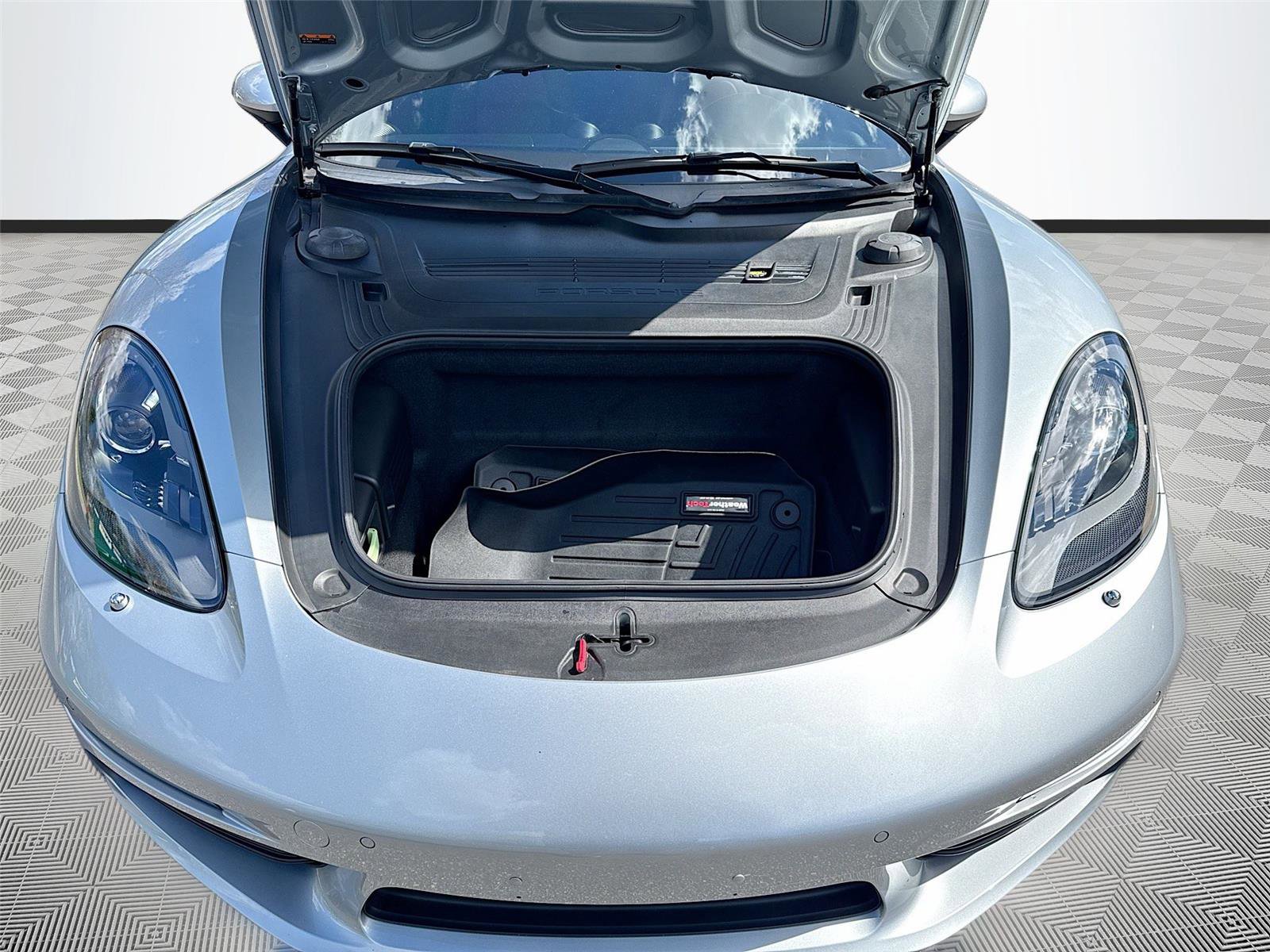 Used 2021 Porsche 718 Cayman RWD image 27