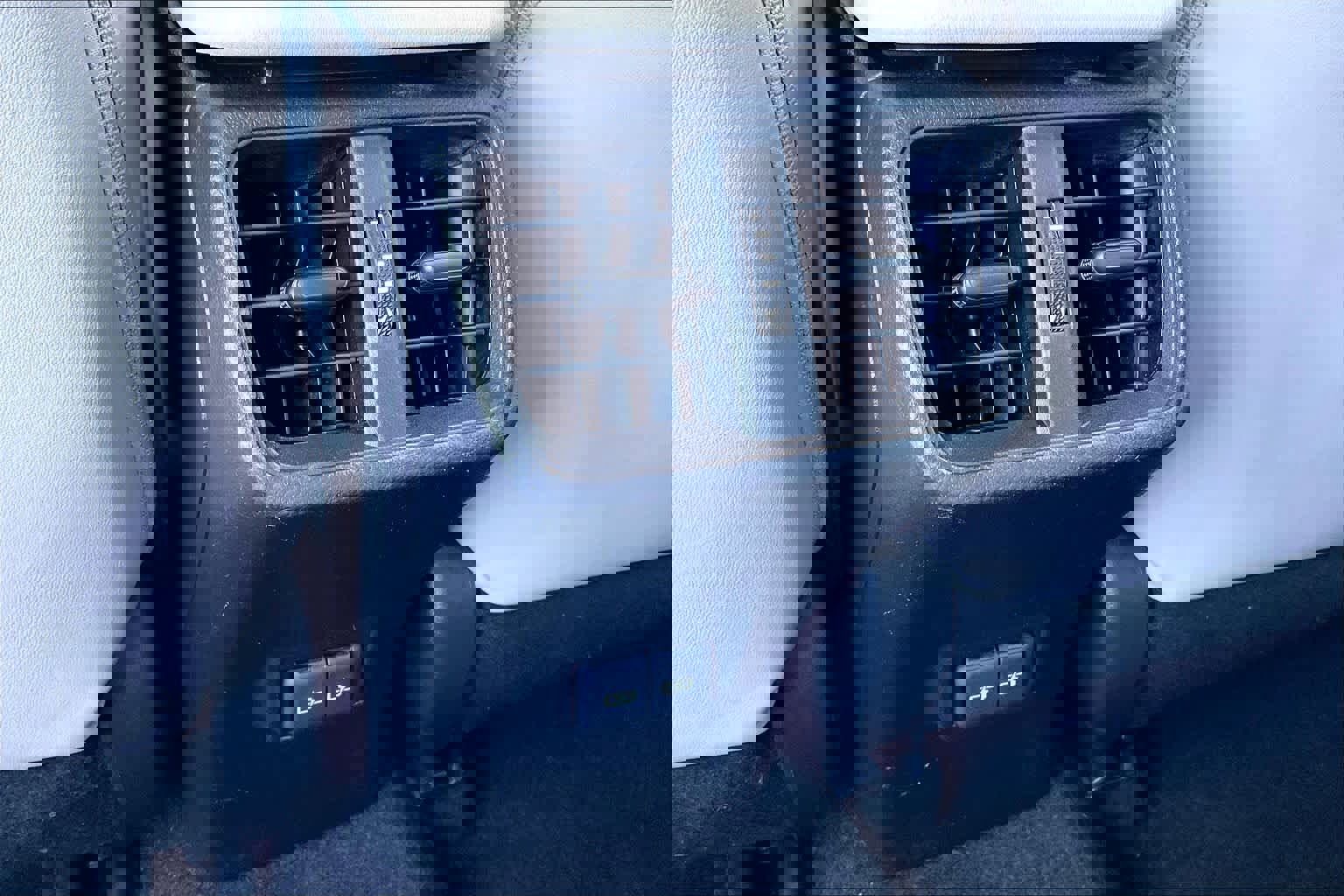 Used 2023 Lexus UX 250h FWD image 32