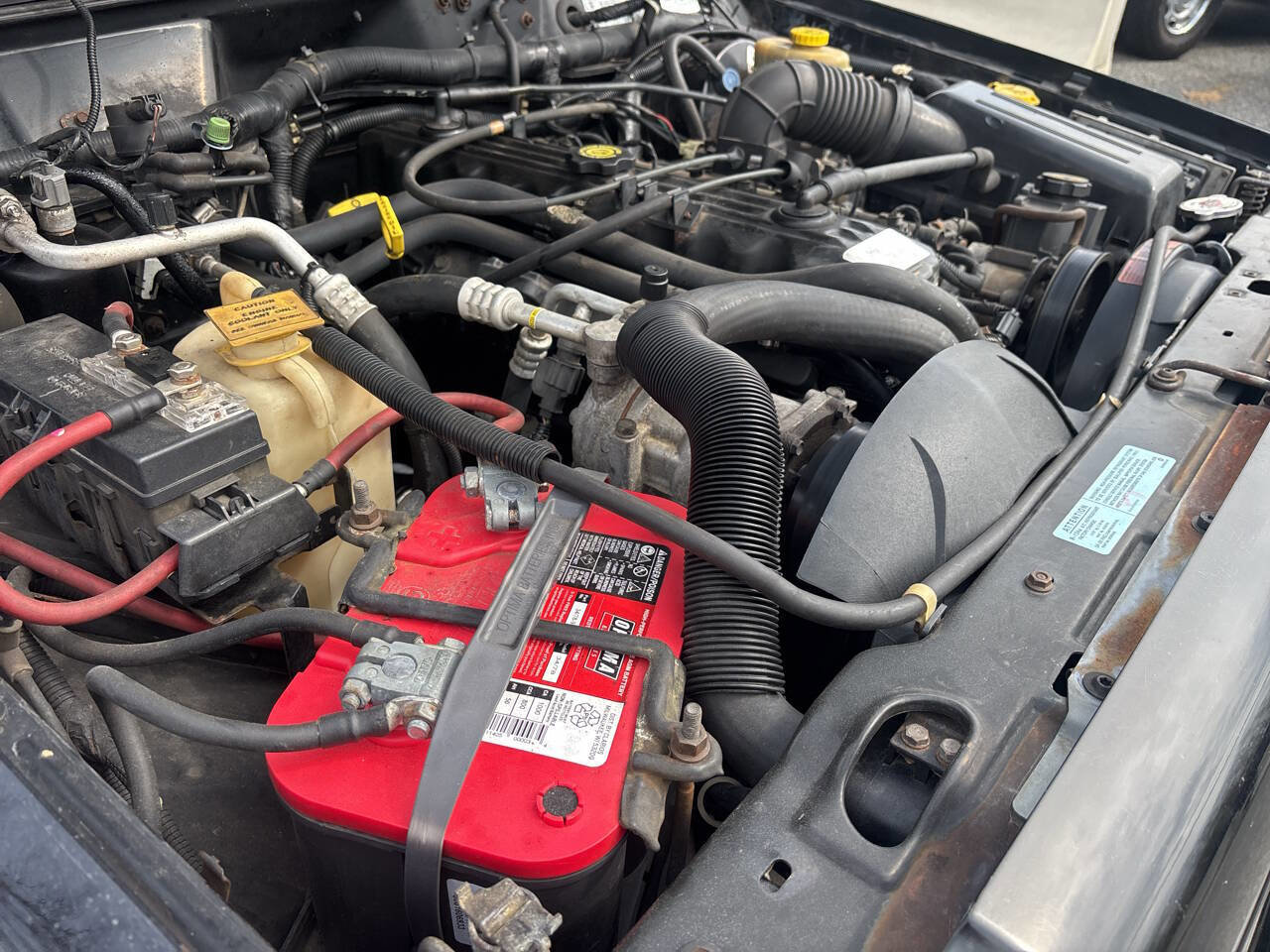 Used 2000 Jeep Cherokee Sport image 34