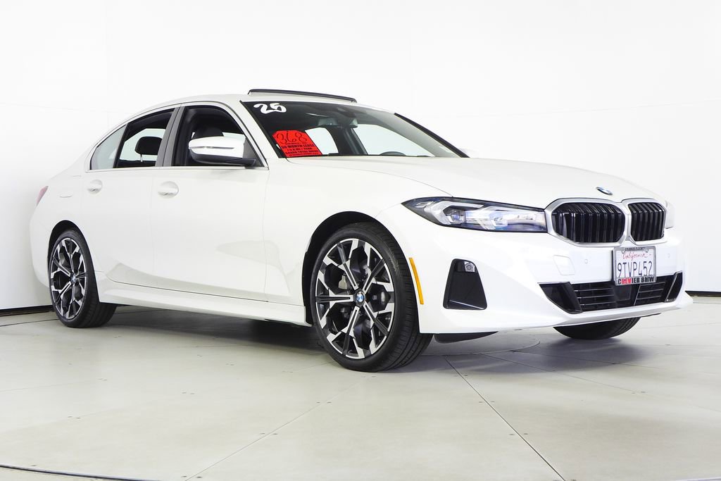 Used 2025 BMW 330i Sedan w/ Convenience Package RWD image 4