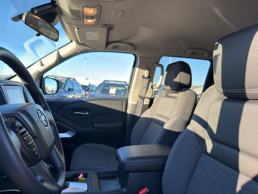 Certified 2024 Nissan Frontier SV image 27