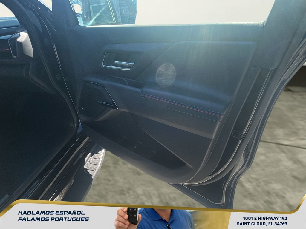 Certified 2025 Chevrolet Silverado EV RST AWD/4WD image 34