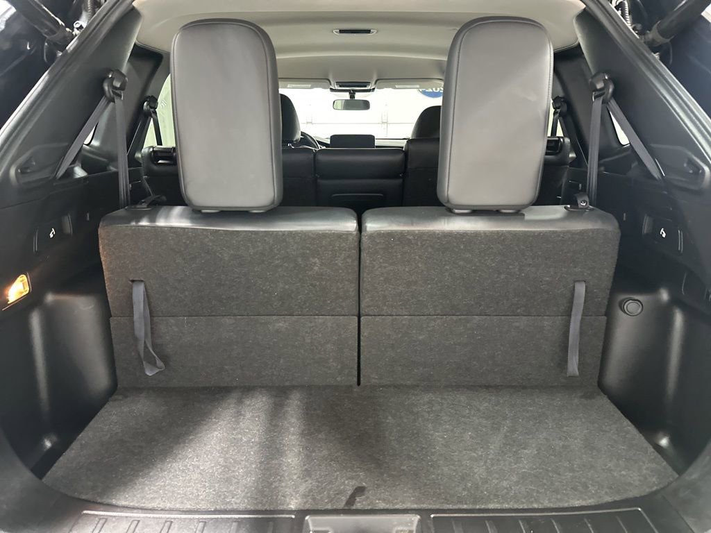 Used 2024 Mitsubishi Outlander AWD image 24