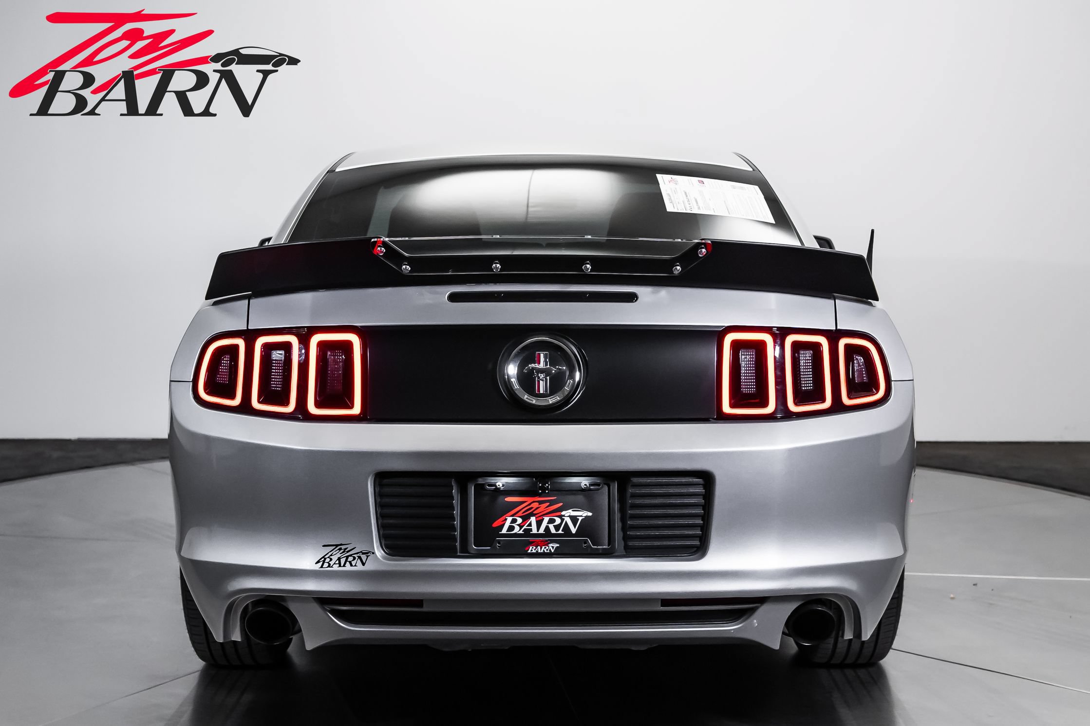 Used 2014 Ford Mustang Coupe RWD image 4
