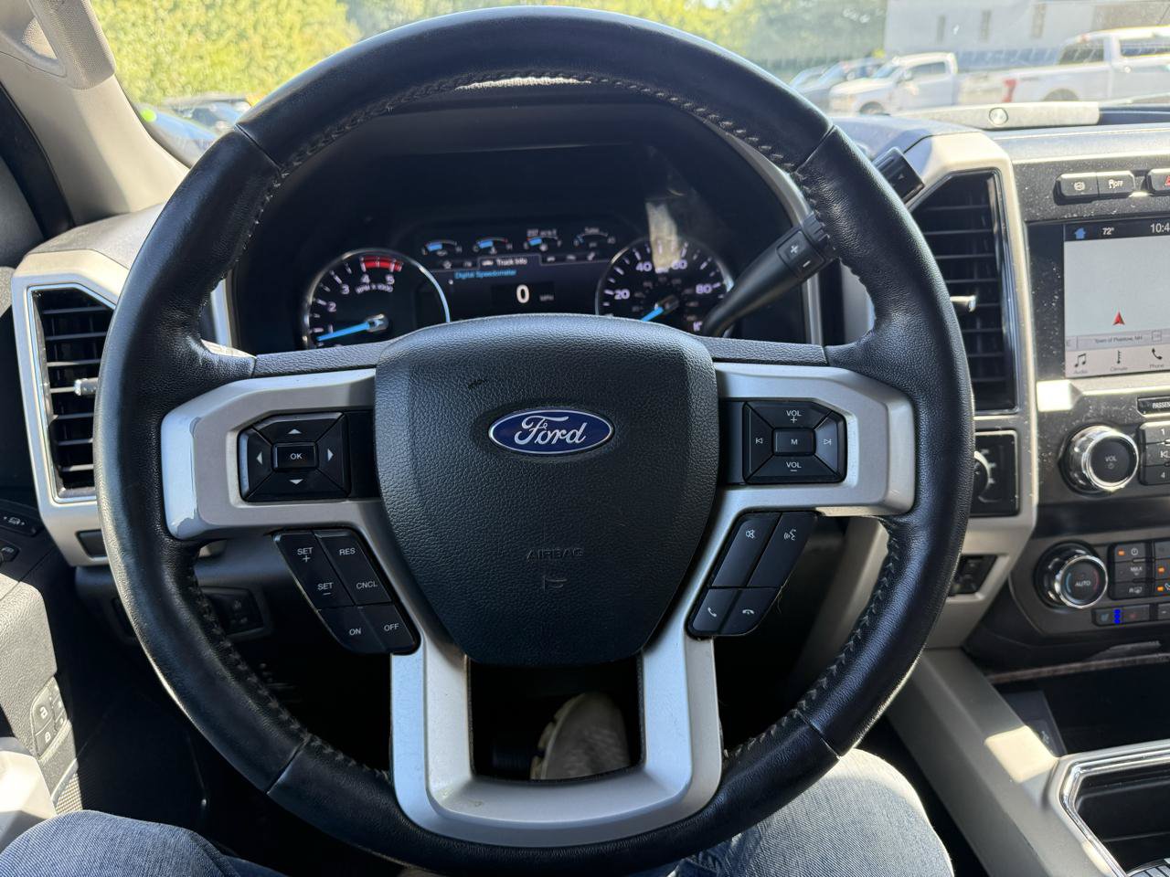 Used 2019 Ford F250 Lariat w/ Lariat Ultimate Package AWD/4WD image 28