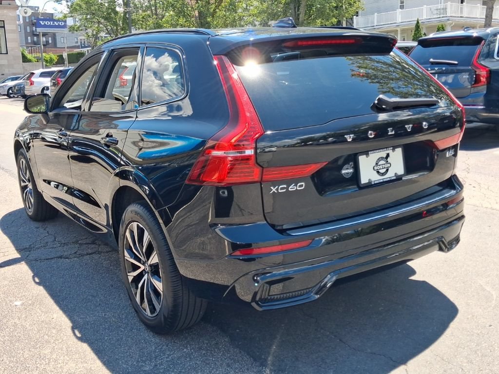 Certified 2024 Volvo XC60 B5 Core w/ Protection Package Premier AWD/4WD image 7