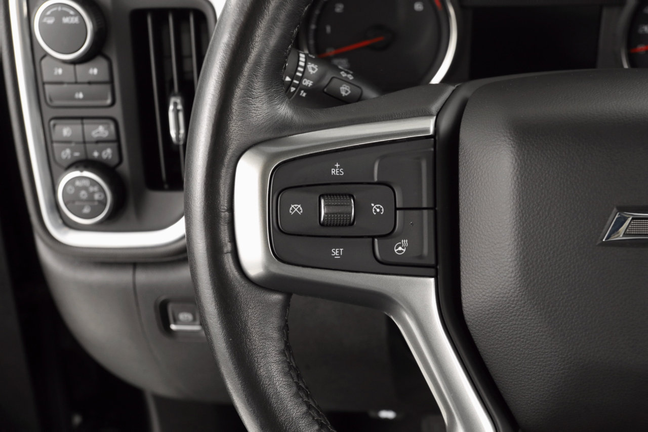 Used 2022 Chevrolet Silverado 2500 LT w/ Midnight Edition image 16