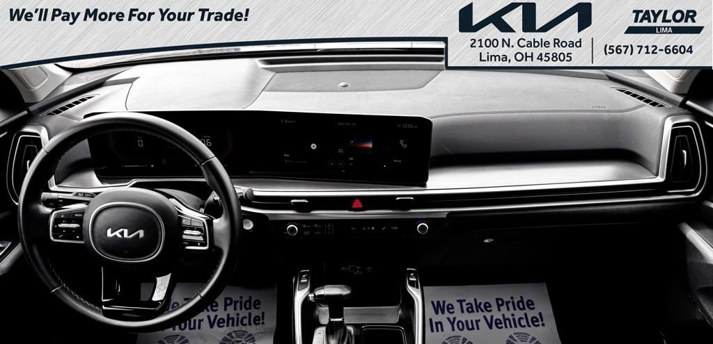 Used 2024 Kia Sorento S image 11