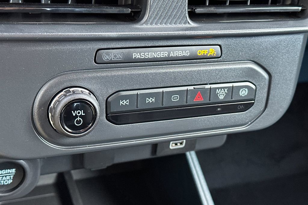 New 2026 Ford Maverick Lobo image 17