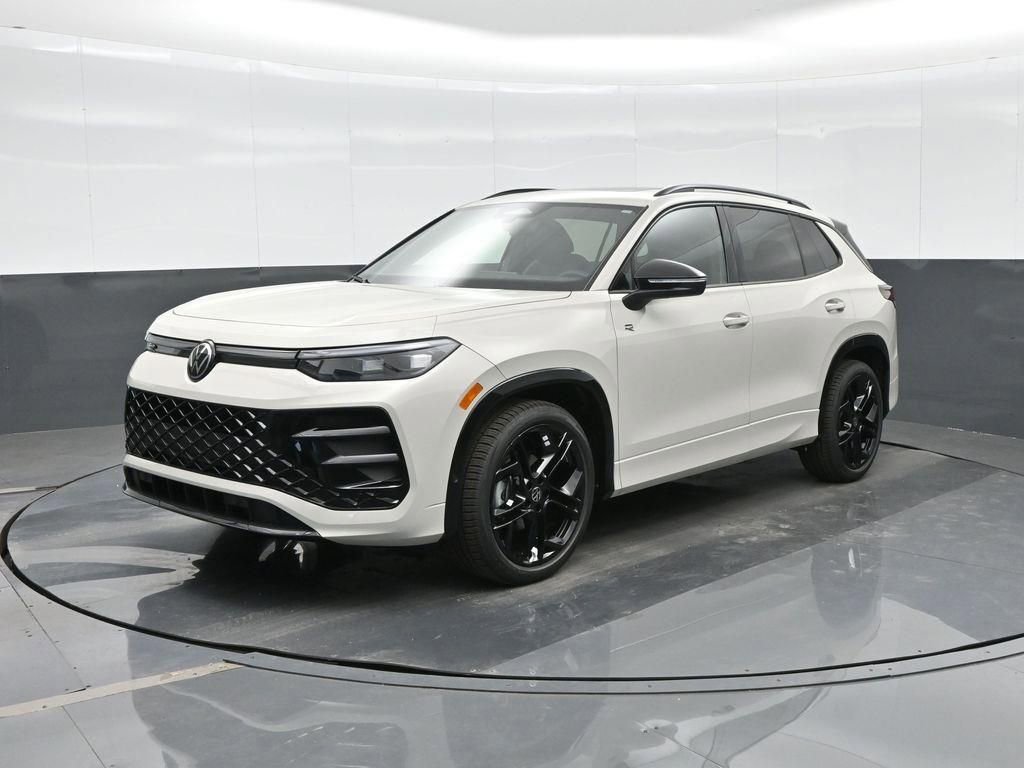 New 2026 Volkswagen Tiguan SE R-Line image 3