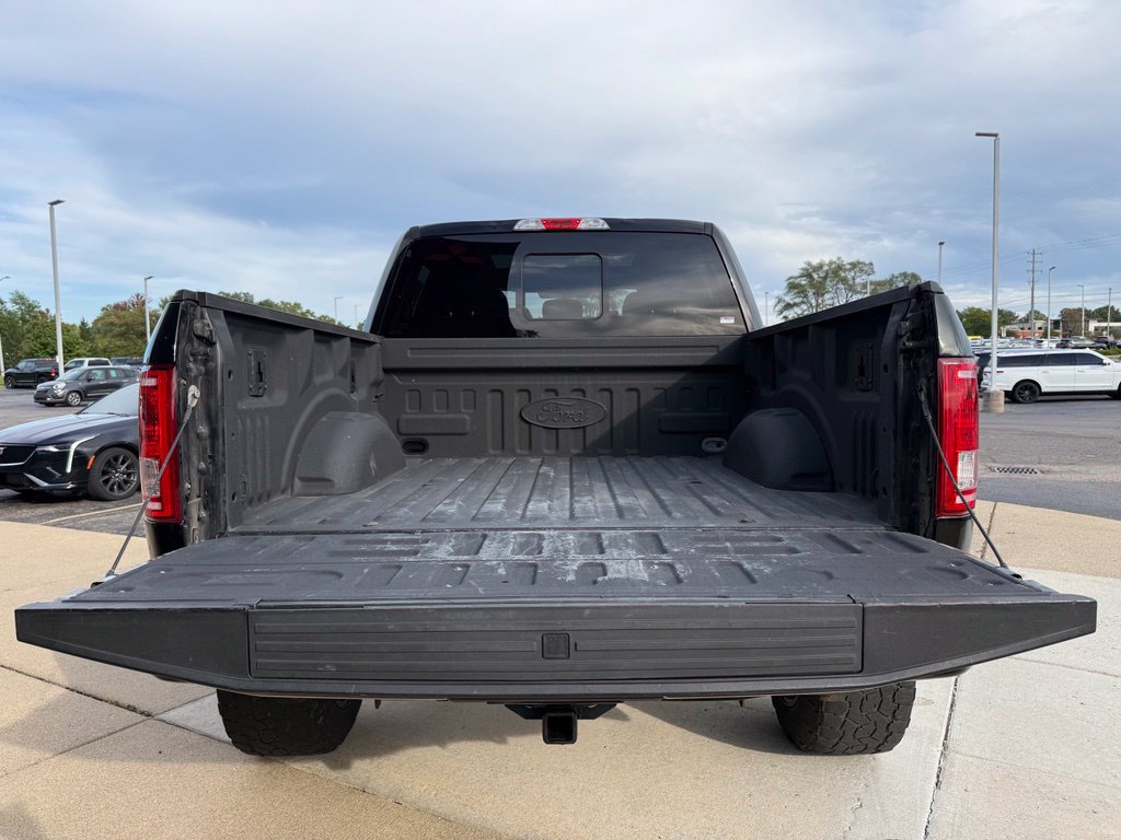 Used 2017 Ford F150 XLT w/ Equipment Group 302A Luxury AWD/4WD image 33